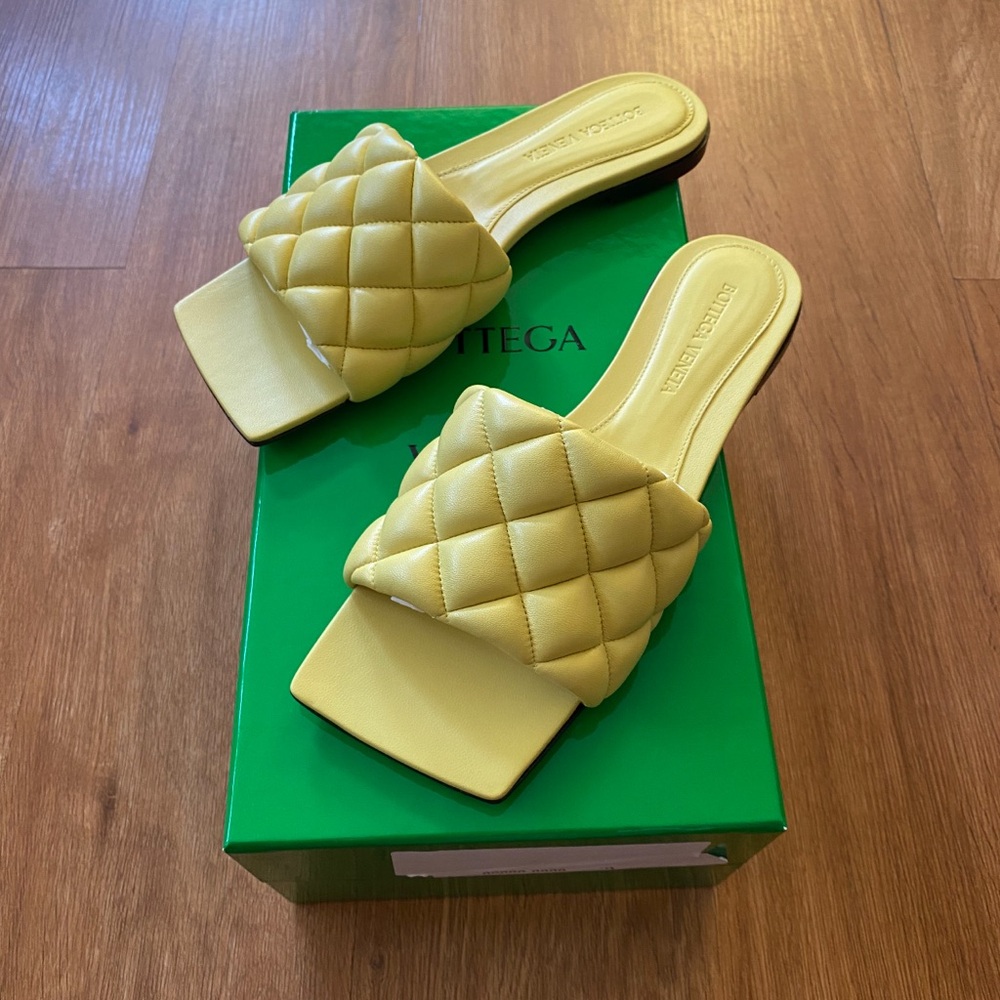 Bottega Veneta shoes